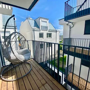  Apartment Modern With Balcony & Free Parking - Nearby Metro Österreich